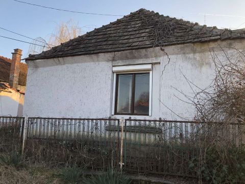 Eladó Ház 2831 Tarján 