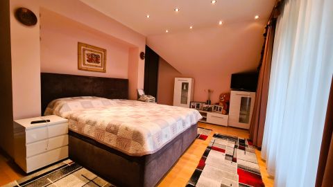 Eladó Ház 9400 Sopron Családi házas ővezet