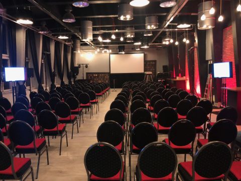 Eladó Üzlethelyiség 1211 Budapest 21. kerület Város a városban