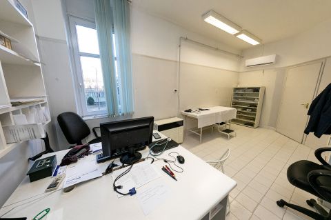 Eladó Iroda 8600 Siófok , a Fő térnél