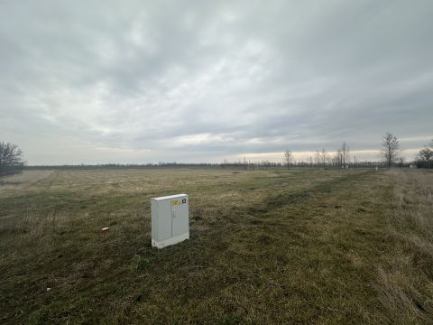 Eladó Telek 9098 Pér 