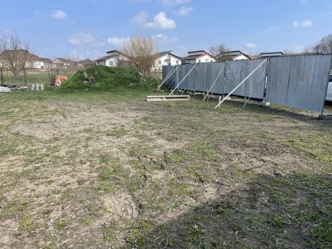 Eladó Telek 2163 Vácrátót , Lakóövezeti építési telek 