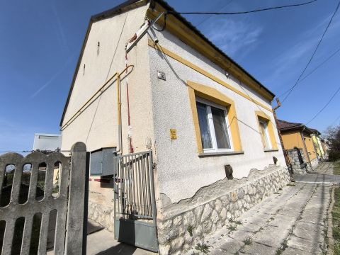 Eladó Ház 7200 Dombóvár 