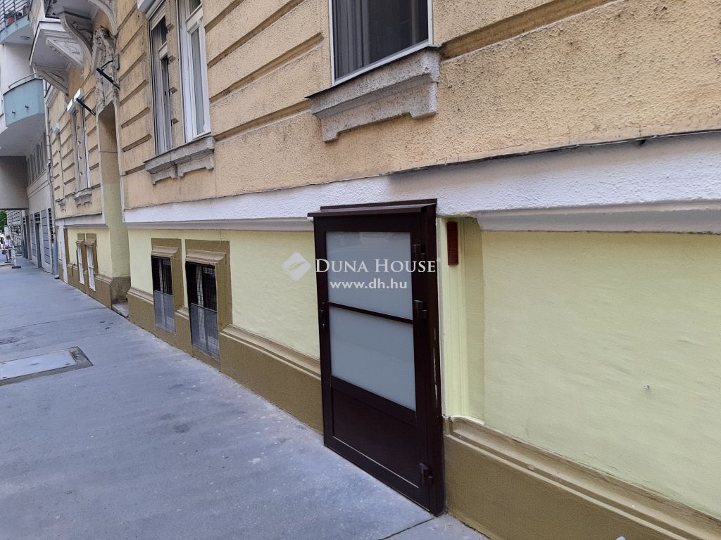 1063 Budapest 6. kerület , Kedves kis lakás a Nagykövetségek közelében. — 1/21