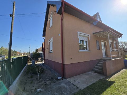 Eladó Ház 2212 Csévharaszt 