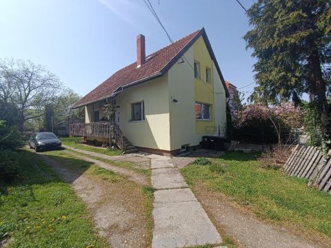 Eladó Ház 2483 Gárdony , 2483 Gárdony, csendes