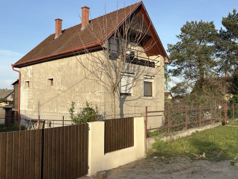 Eladó Ház 2251 Tápiószecső 