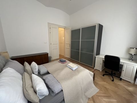 Eladó Lakás 1061 Budapest 6. kerület Káldy Gyula utca