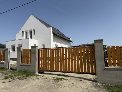 Eladó Ház 2030 Érd , Fundoklia völgy