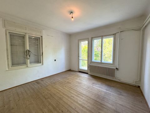 Eladó Ház 1165 Budapest 16. kerület 