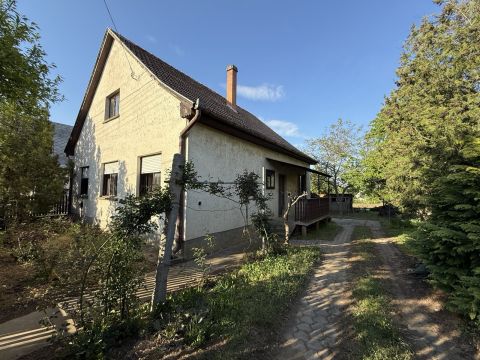 Eladó Ház 3213 Atkár 