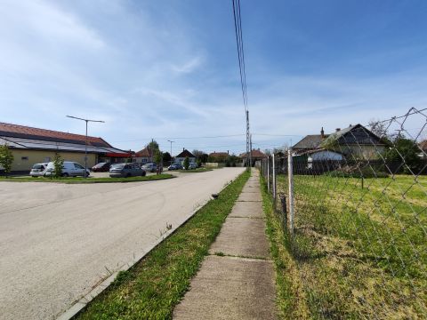 Eladó Telek 5122 Jászdózsa 