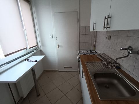 Eladó Lakás 2700 Cegléd 