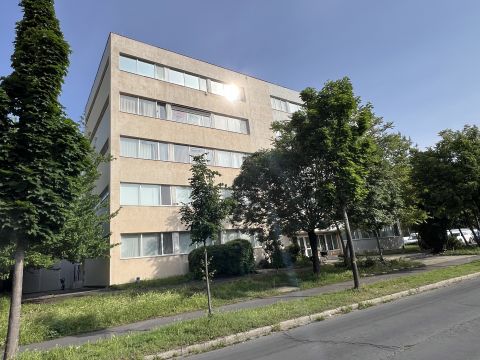 Kiadó Iroda 9023 Győr 