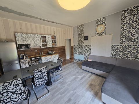 Eladó Ház 8092 Pátka , központtól, postától 300 m-re