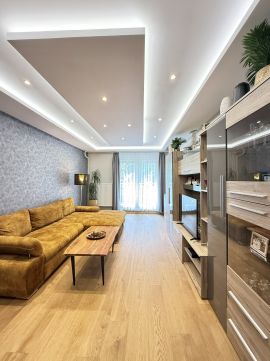 Eladó Lakás 1039 Budapest 3. kerület Teljeskörűen felújított földszinti lakás