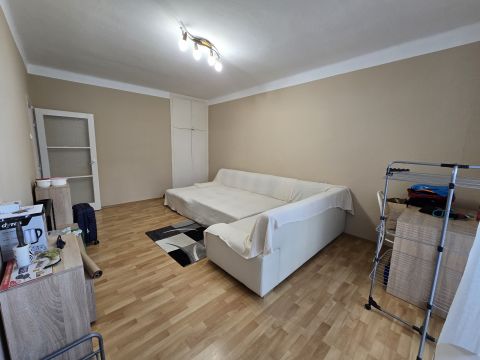 Eladó Lakás 8200 Veszprém 