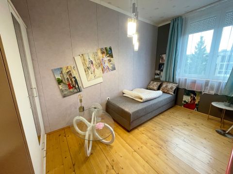 Eladó Lakás 9730 Kőszeg bútorozott, azonnal birtokba vehető lakás !