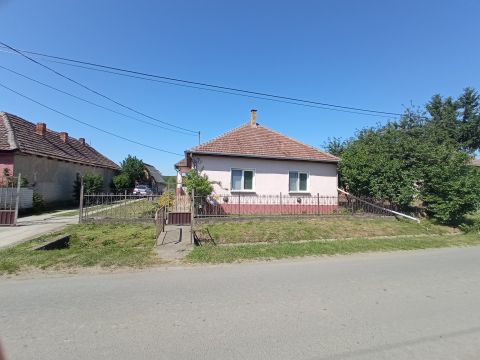Eladó Ház 3974 Ricse 