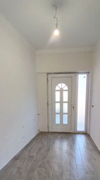 Eladó Ház 2750 Nagykőrös 2025-ben belsőleg felújított, nappali + 3 szobás családi ház