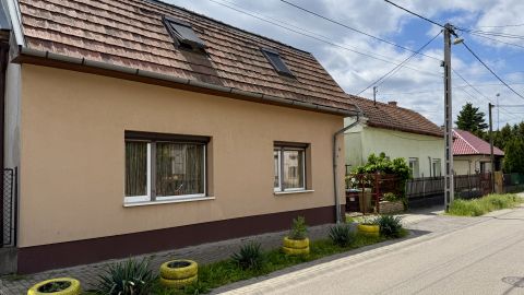 Eladó Ház 1163 Budapest 16. kerület 