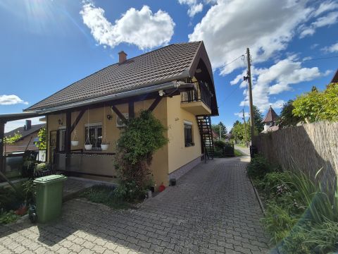 Eladó Ház 7275 Igal , Gyógyfürdőtől pár perc sétára 
