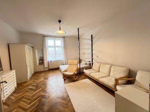 Kiadó Lakás 1021 Budapest 2. kerület , Budagyöngye közelében csendes lakás kiadó