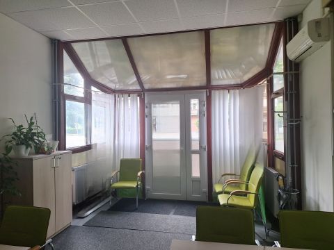 Kiadó Iroda 6000 Kecskemét Petőfi Sándor utca