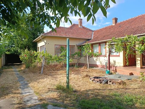 Eladó Ház 5600 Békéscsaba 