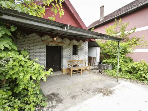 Eladó Ház 2457 Adony Adony Ráchegyen - Szőlőhegyen présház eladó!