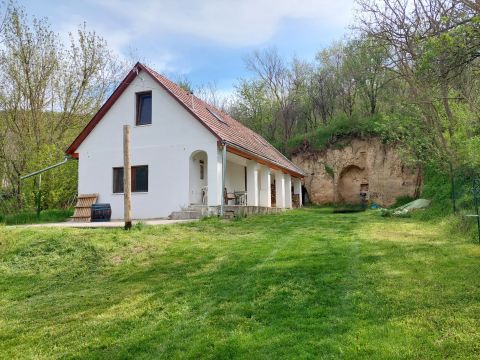 Eladó Ház 7086 Ozora , Vidéki nyugalom!
