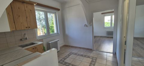 Kiadó Ház 6000 Kecskemét Kiadó 2 szobás házrész a Vacsiközben!