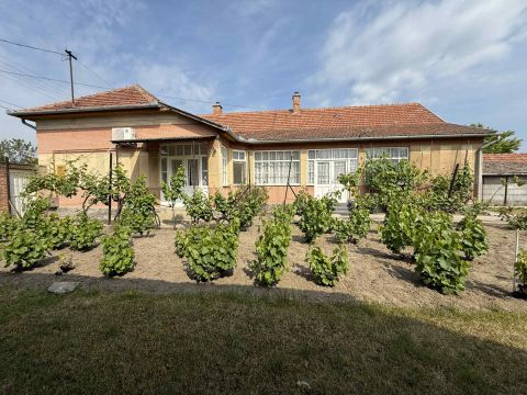 Eladó Ház 6066 Tiszaalpár HITELEZHETŐ,JÓ ÁLLAPOTÚ - 3 SZOBÁS CSALÁDI HÁZ