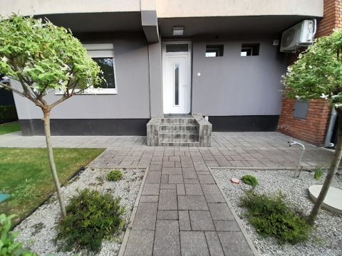 Kiadó Lakás 5600 Békéscsaba 