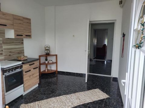 Eladó Ház 5126 Jászfényszaru , 5126 Jászfényszaru, Csendes utcában
