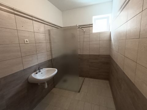 Eladó Lakás 2700 Cegléd Dorottya