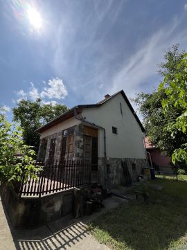 Eladó Ház 6060 Tiszakécske , Tiszakécske, üdülő övezetben ELADÓ 4 évszakos nyaraló