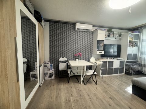 Eladó Lakás 1039 Budapest 3. kerület Békásmegyer, Duna felőli oldalon!