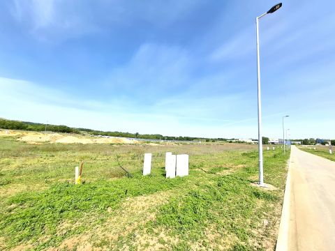 Eladó Telek 2100 Gödöllő , Összközműves ipari telkek