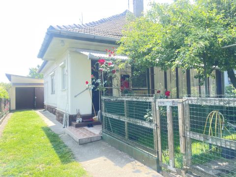 Eladó Ház 2600 Vác 
