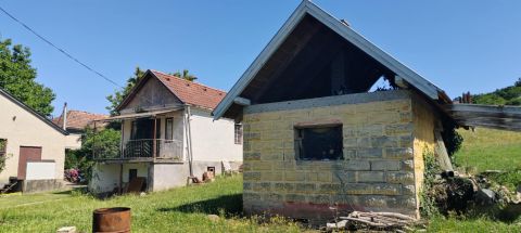 Eladó Ház 8868 Letenye , Eladó 2 kis házikó Letenyén a Julián hegyen!