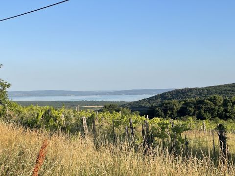 Eladó Telek 8272 Balatoncsicsó 