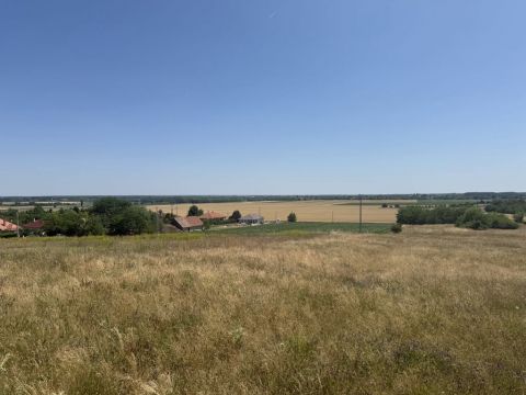Eladó Telek 8142 Úrhida , Kiváló lehetőség! Kiváló ajánlat! Kiváló befektetés!!