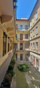 Eladó Lakás 1068 Budapest 6. kerület 