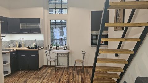 Eladó Lakás 1078 Budapest 7. kerület , Városliget szomszédságában - Frissen felújított stúdió lakás