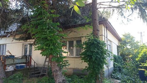 Eladó Ház 5126 Jászfényszaru , 5126 Jászfényszaru, központ közeli