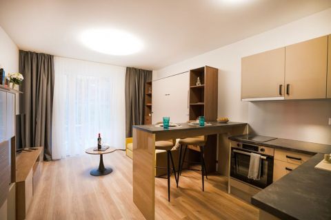 Kiadó Lakás 1086 Budapest 8. kerület Kiadó garzonlakás 3 nm-es erkéllyel