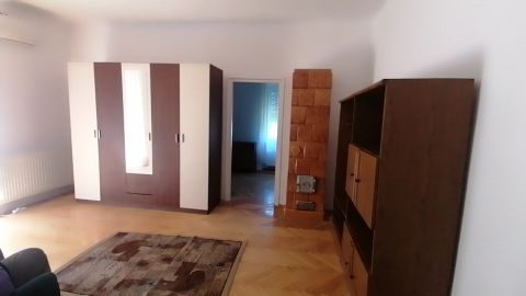 Eladó Lakás 7300 Komló 