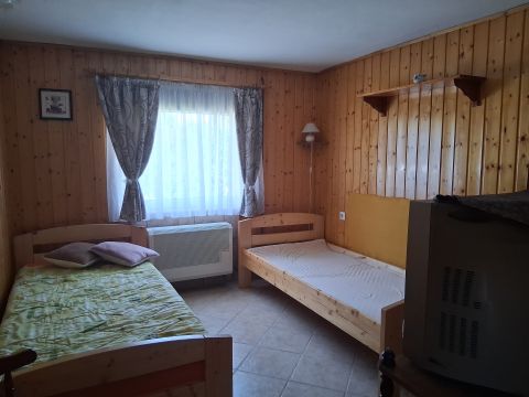 Eladó Ház 8668 Tengőd Táj panorámás hétvégi ház!