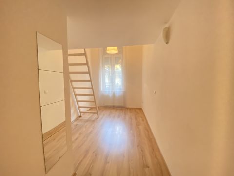 Kiadó Lakás 1067 Budapest 6. kerület , OKTOGON közelében kiadó apartman